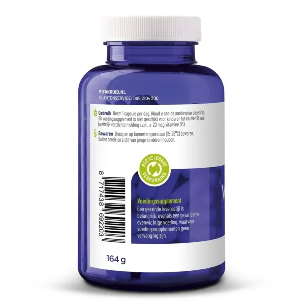 A blue plastic bottle of Vitakruid – Fish Oil 1400 TG® with D3 (90 Softgel Capsules) is shown with the back label, which features Dutch instructions and a green recycling symbol.